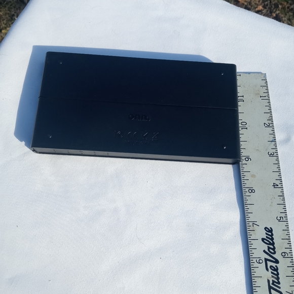 ONN 4 Way HDMI Splitter - Picture 3 of 4